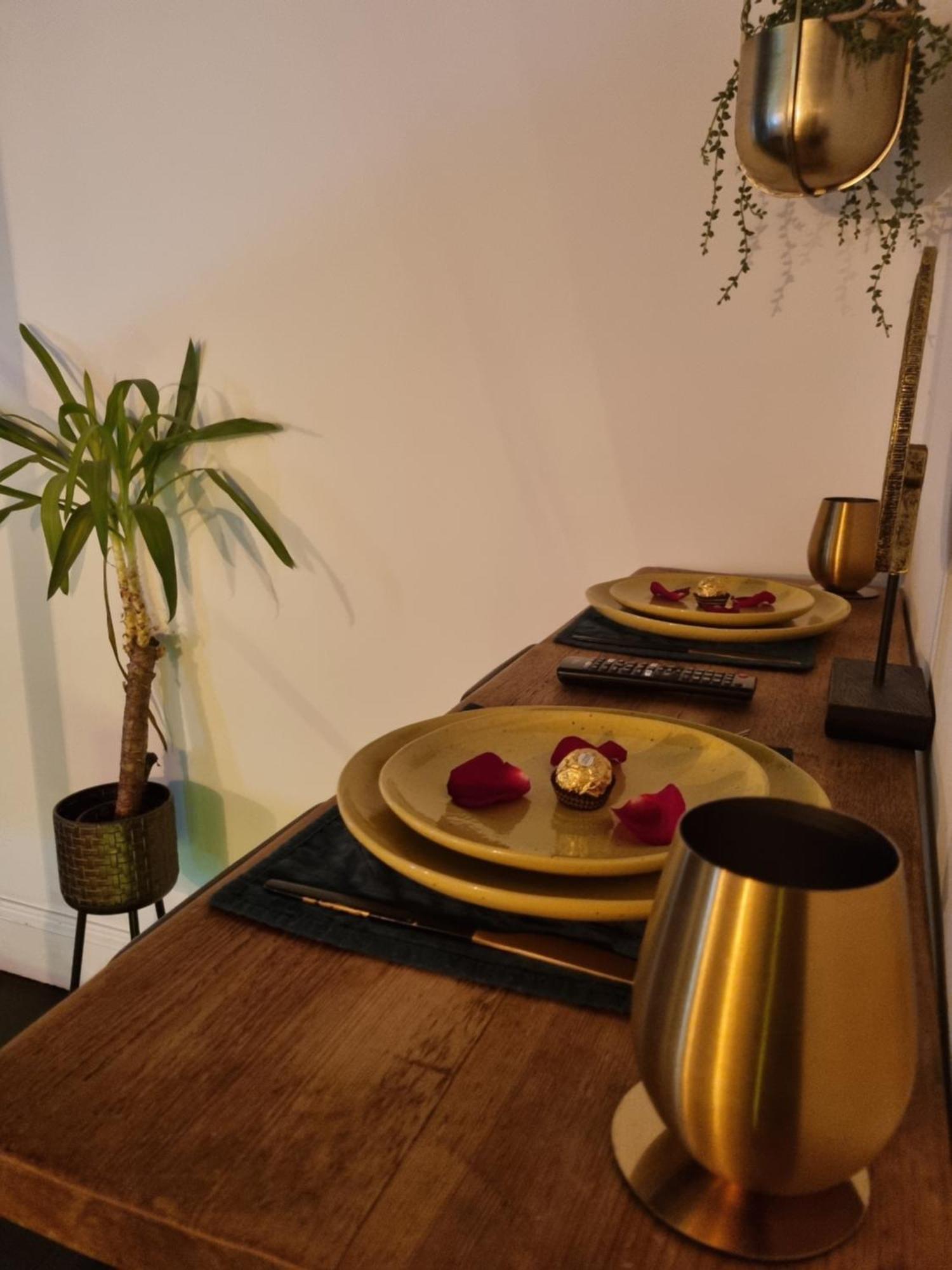 The Penny Black Apartment With Indoor Hot Tub Slamannan Dış mekan fotoğraf
